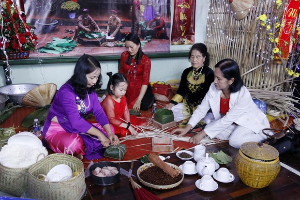 Vietnamese communities in China and Laos welcome Tet holiday